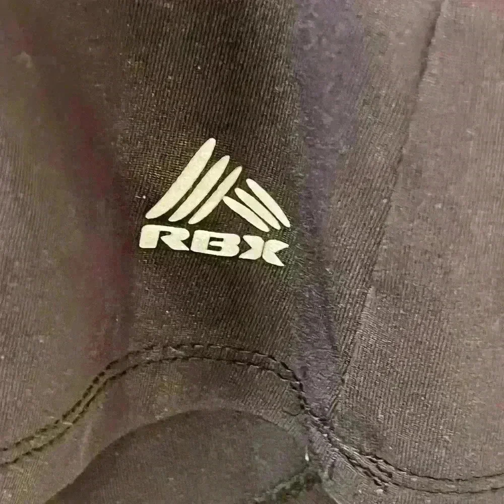 Women’s Reebok shirt - Picture 3 of 3
